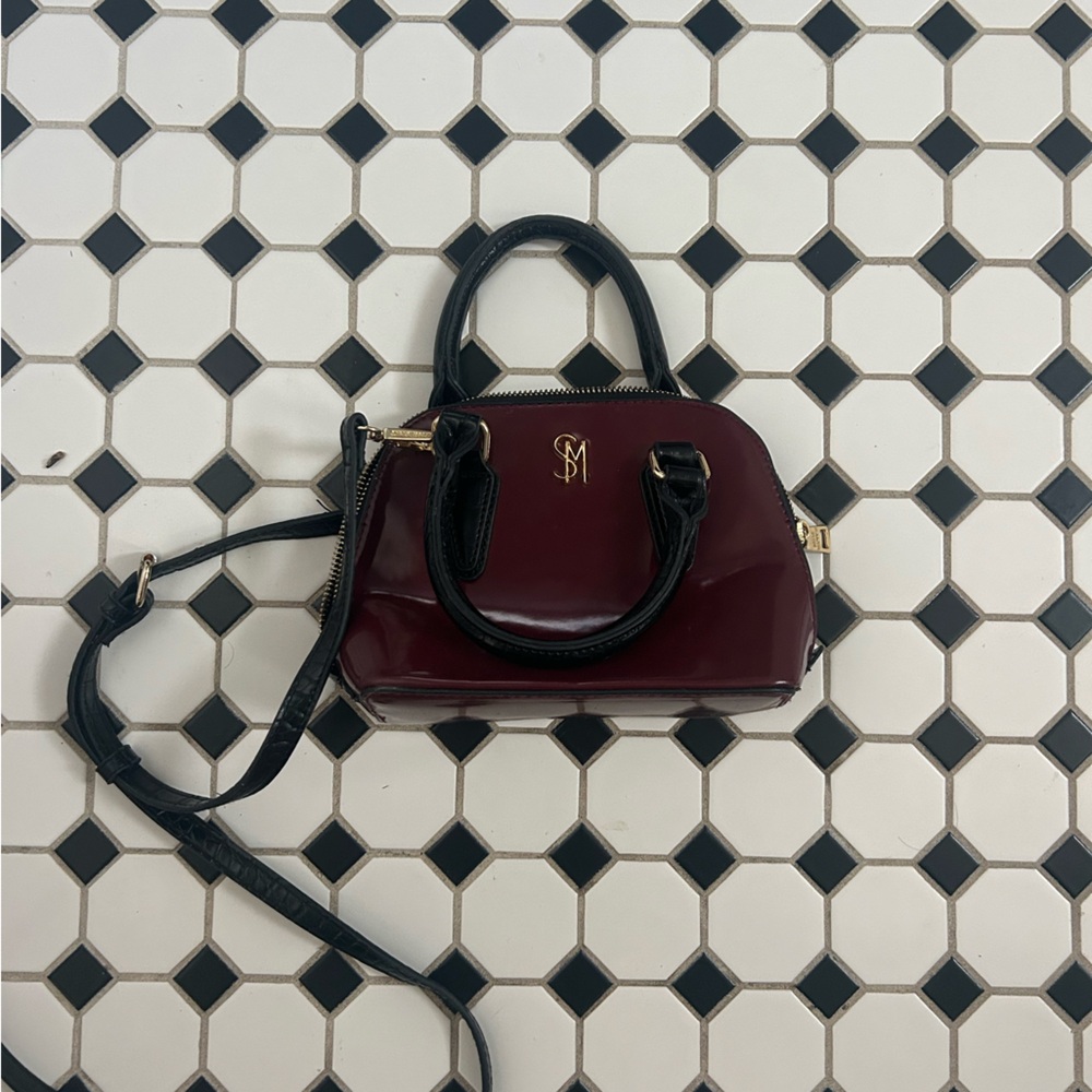 VINTAGE STEVE MADDEN Elegant Burgundy and Black Women's Bag